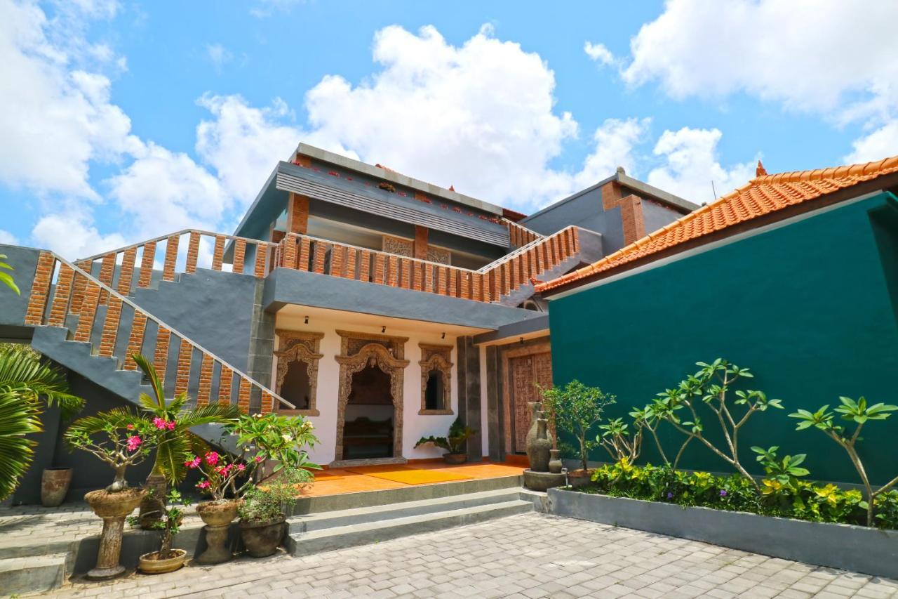 Clover Bali House 乌干沙 外观 照片