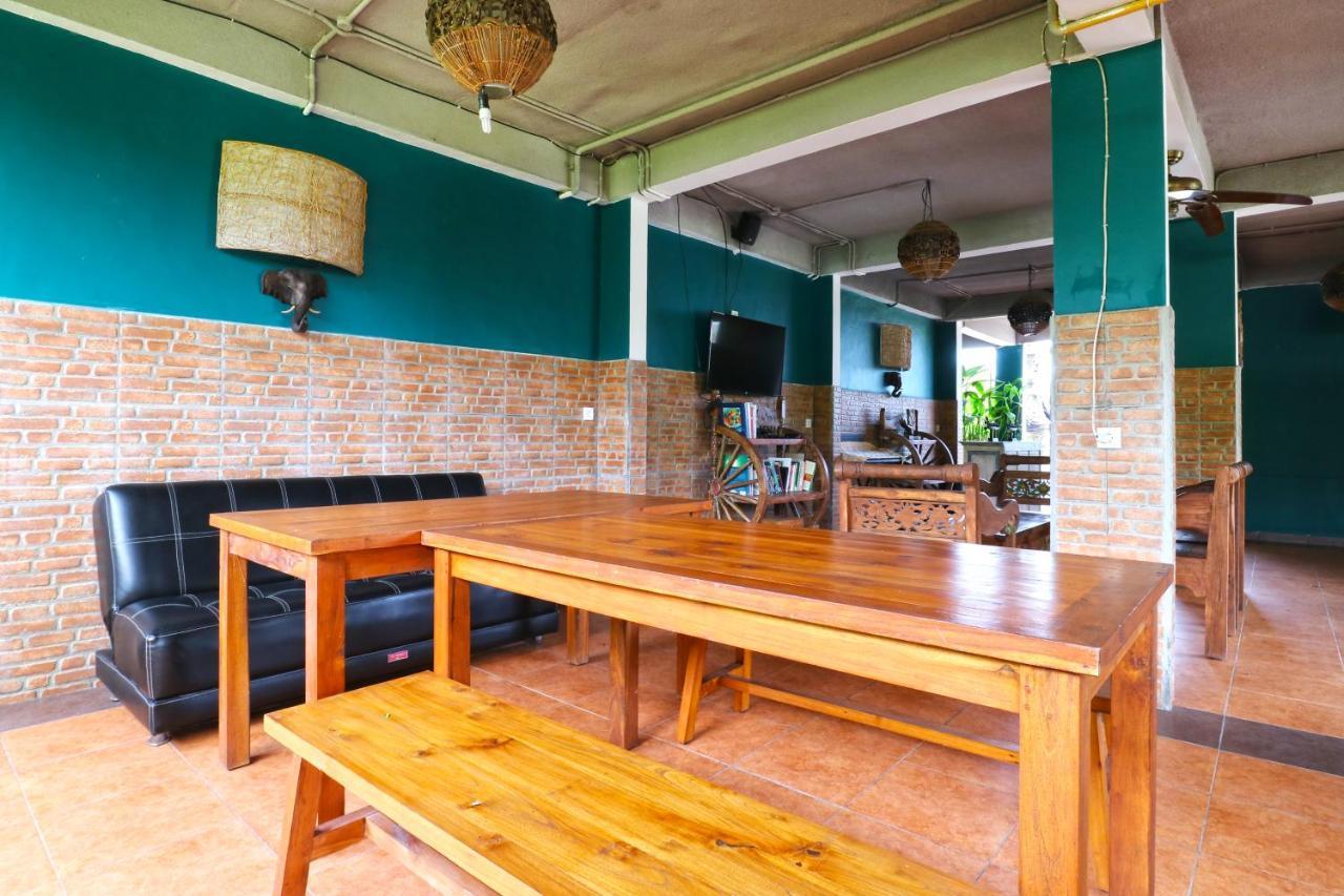 Clover Bali House 乌干沙 外观 照片